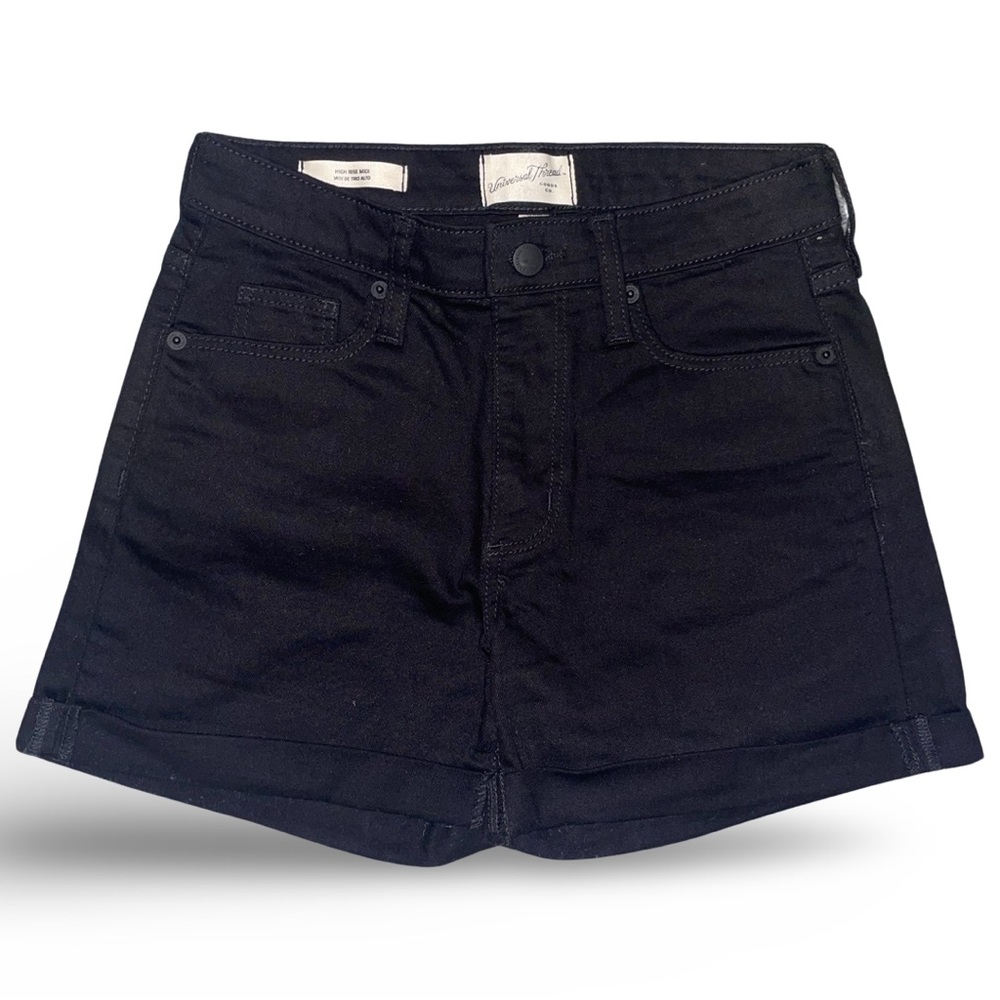 Women’s Universal Threads Black Denim Shorts